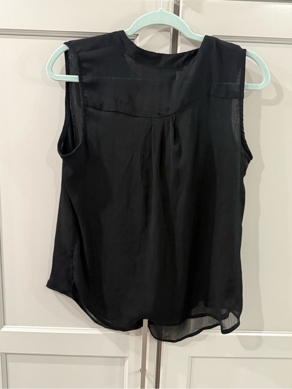 Tommy Hilfiger Black Ruffle V-Neck Sleeveless Camisole woman’s size L - Picture 7 of 11